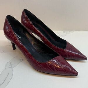 Giorgio Armani Burgundy Red Crocodile Embossed Caiman Leather Heels Size 38.5